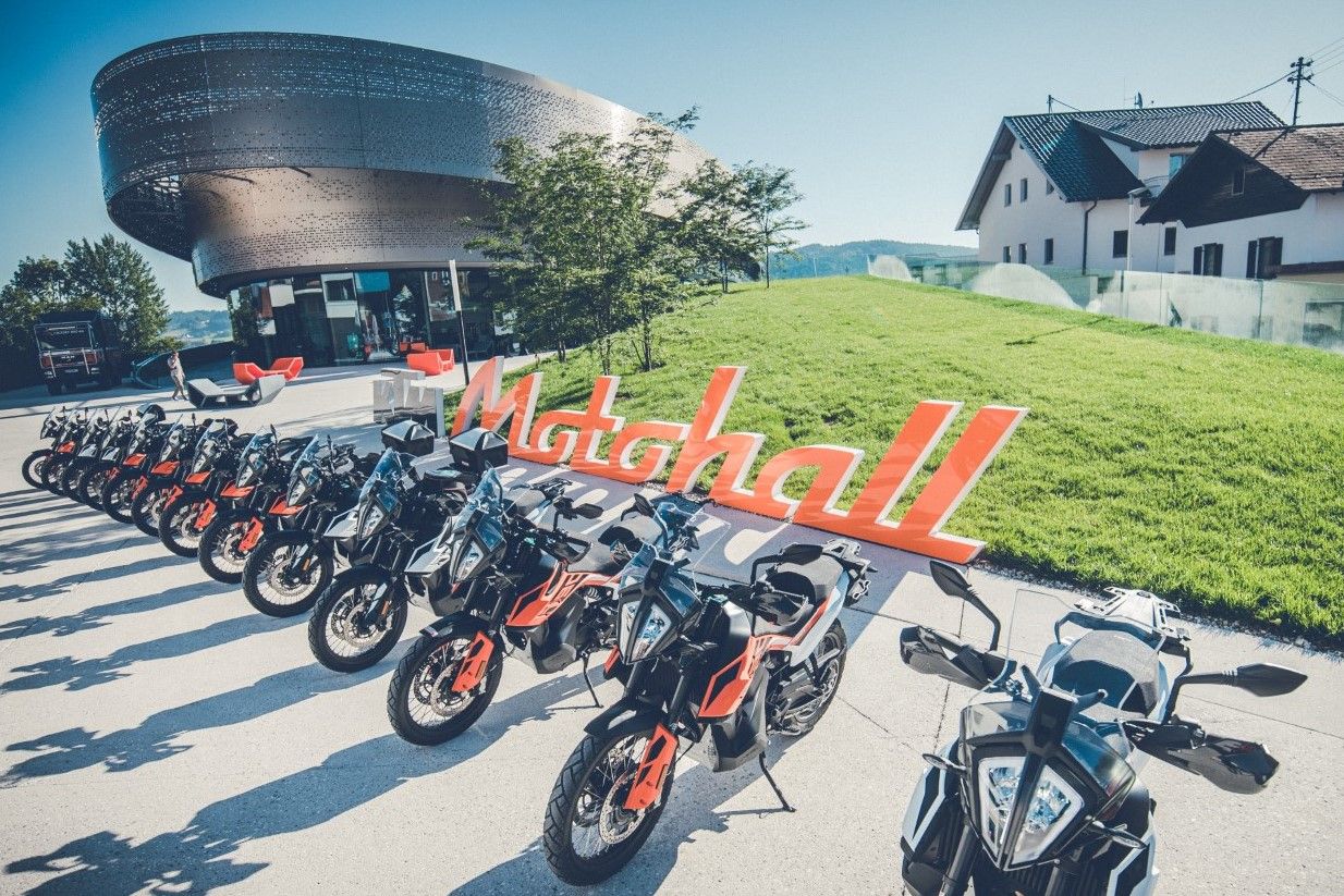 Visita al KTM Motohall en Mattighofen.