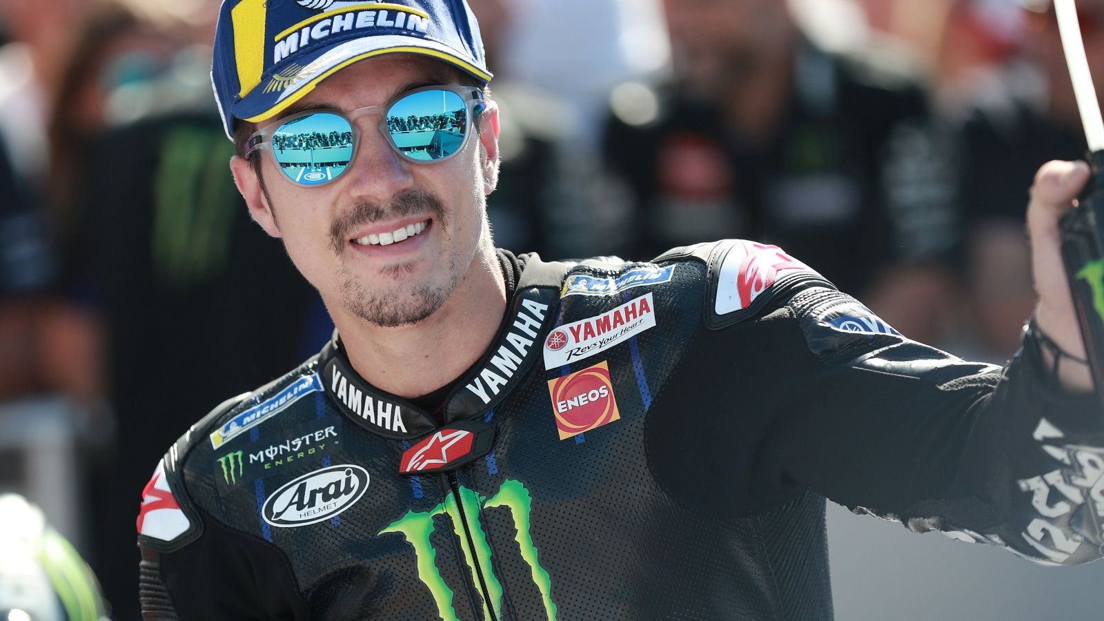 Maverick Viñales celebra su pole en Misano (Foto: Gold & Goose).