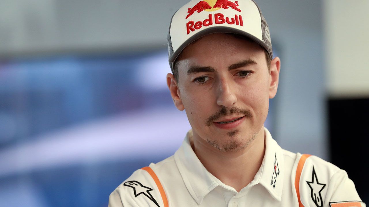 Jorge Lorenzo responde a Puig: “No somos robots, somos personas con sentimientos”