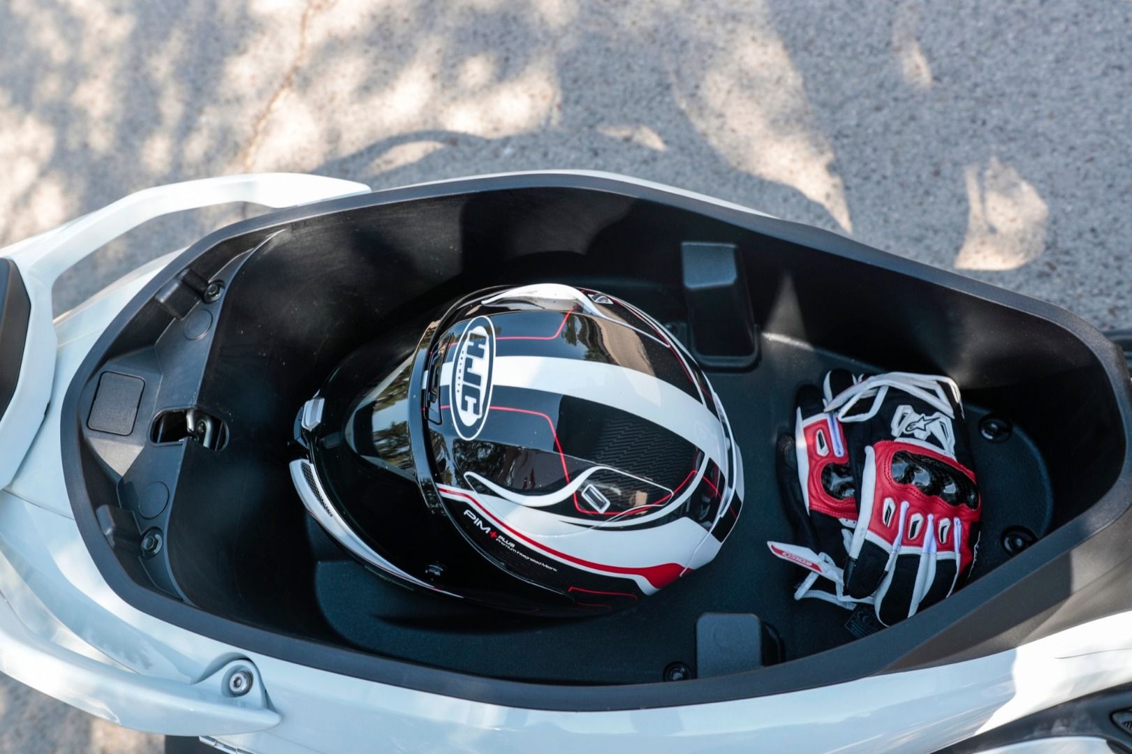 Comparativa Scooters: Honda SH300l vs. Piaggio Beverly 300/350 vs. SYM HD 300