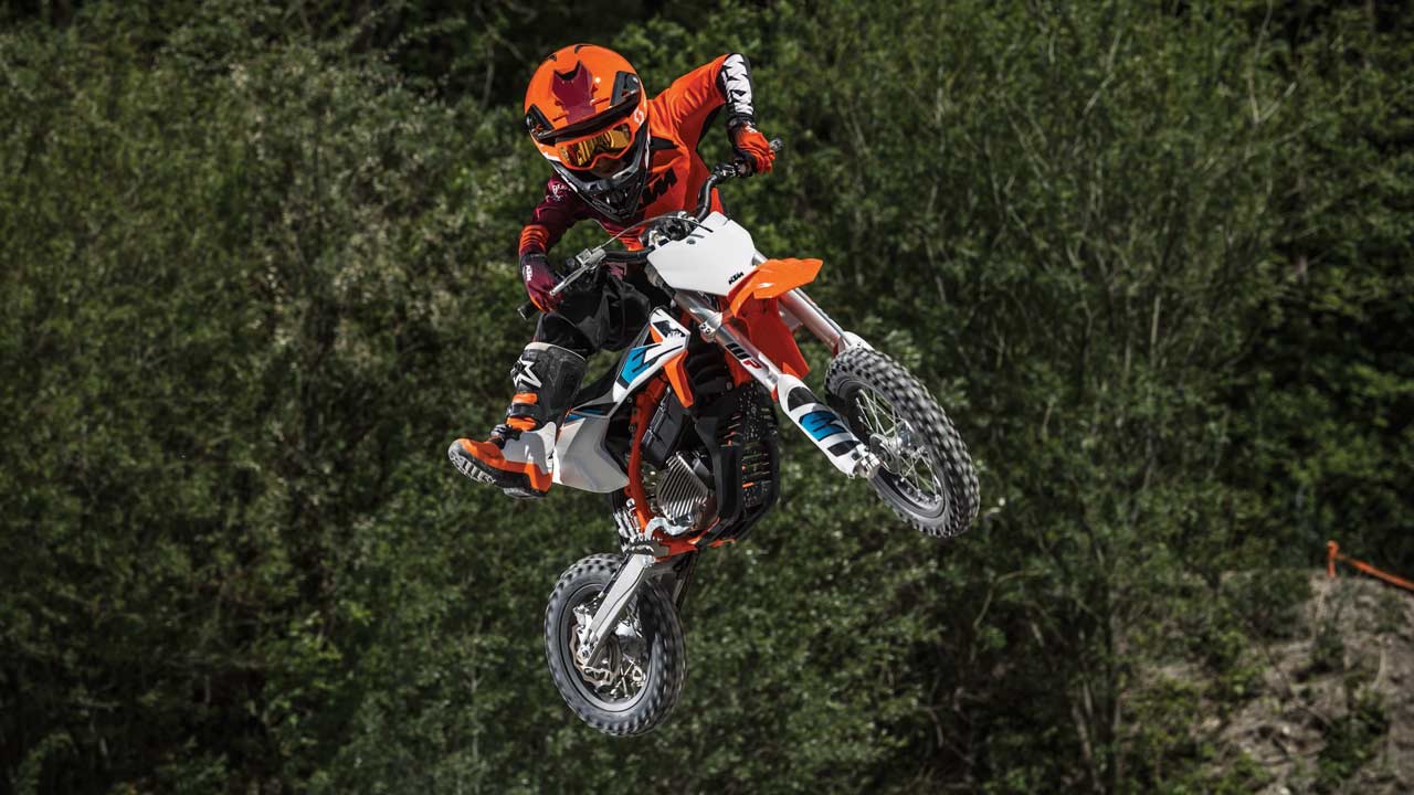 KTM SX-E 5, lanzamiento próximo