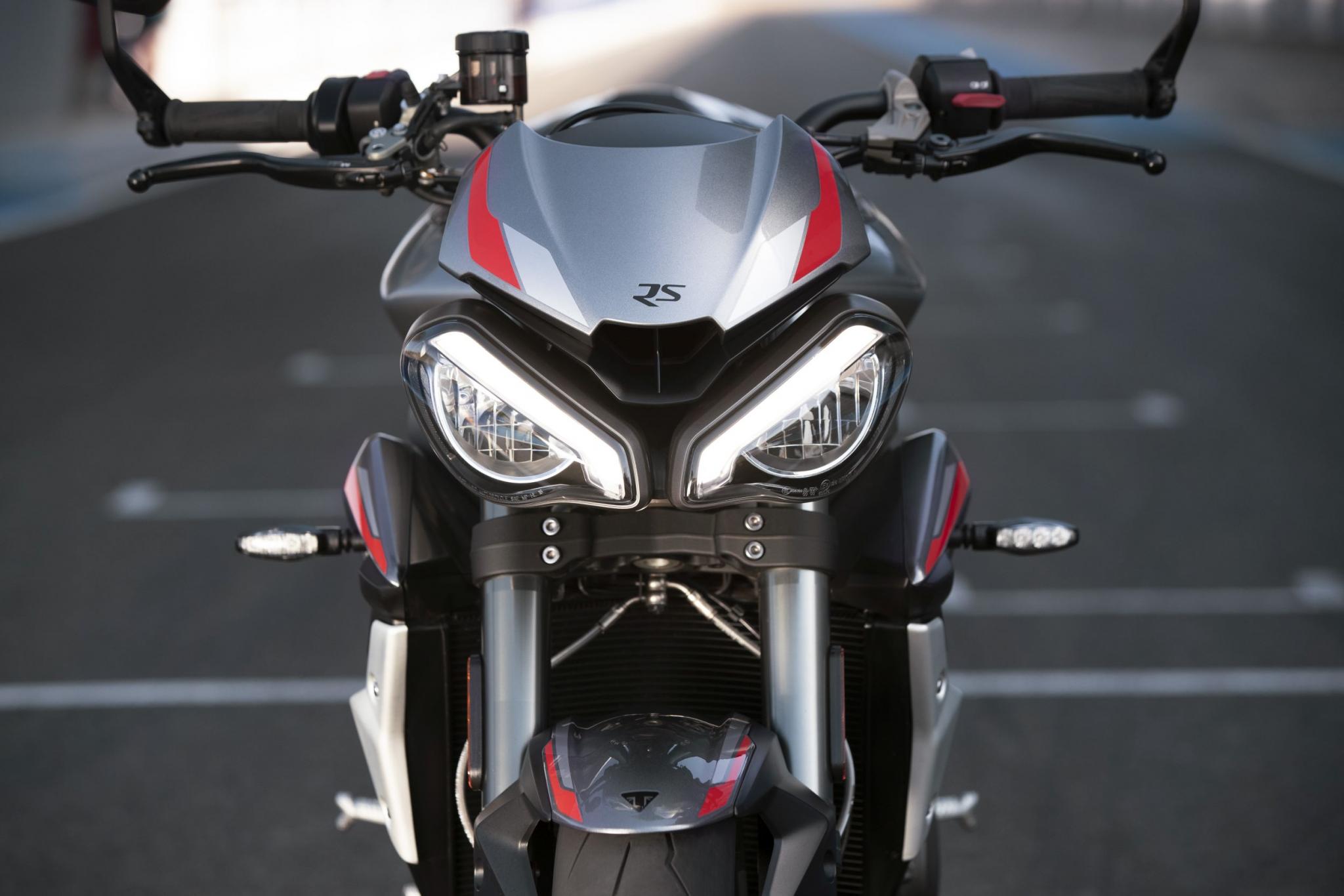 Triumph Street Triple RS 2020, la experiencia de Moto2 en formato naked