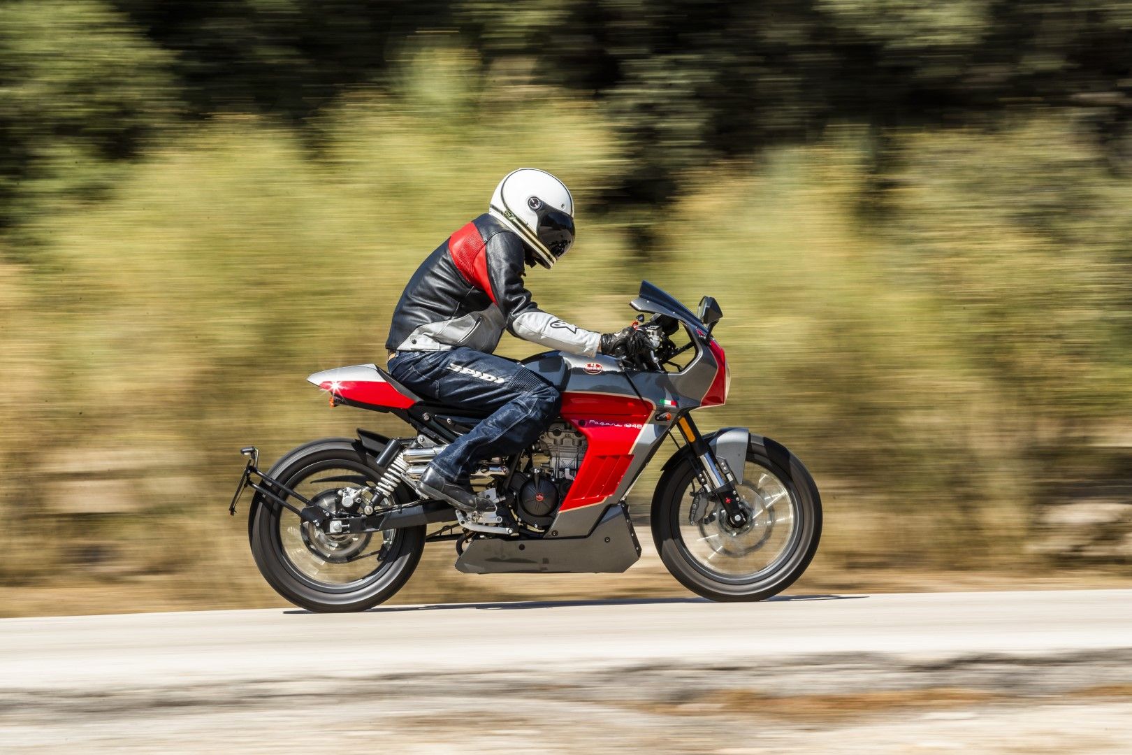 F.B Mondial Pagani 125. Fotos