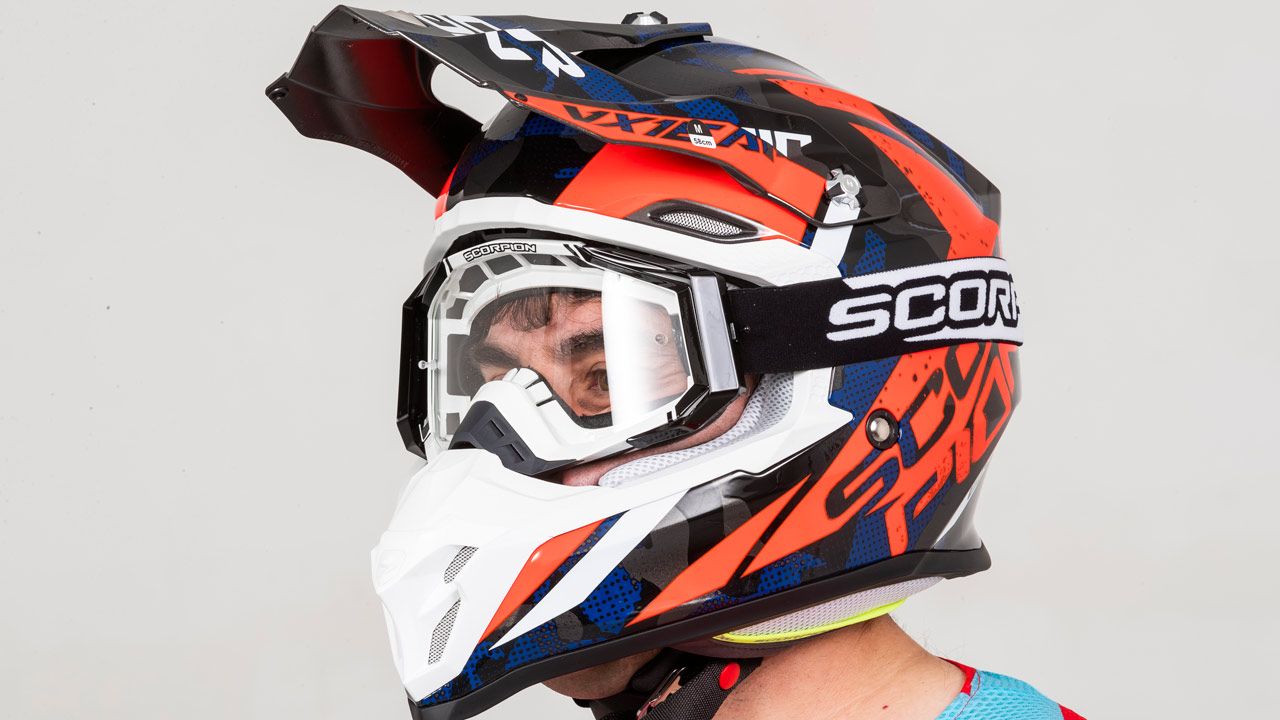Casco Scorpion VX 16, prueba