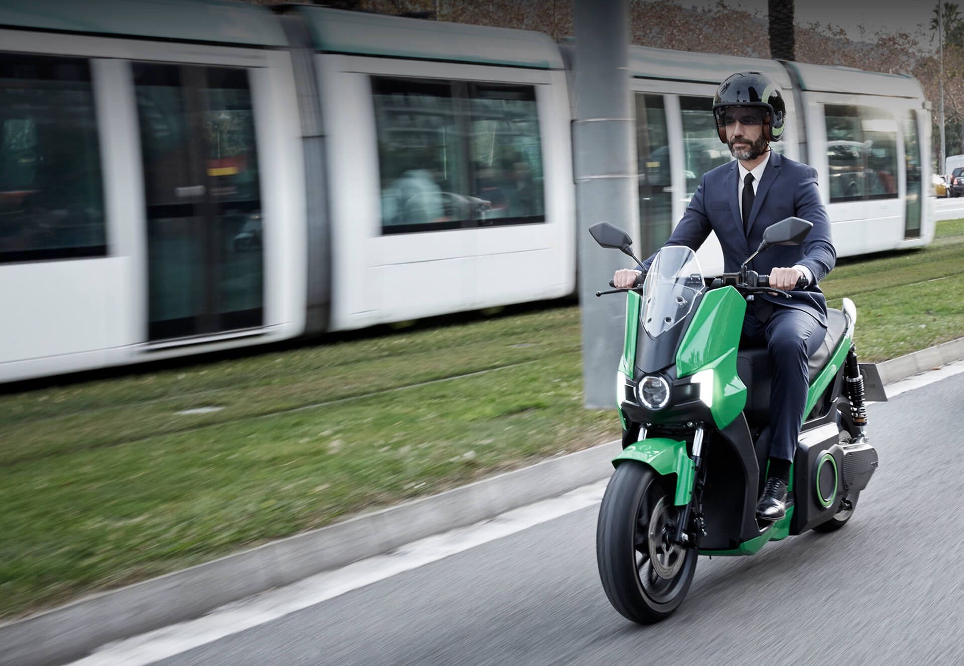 Seat comenzará a vender motos