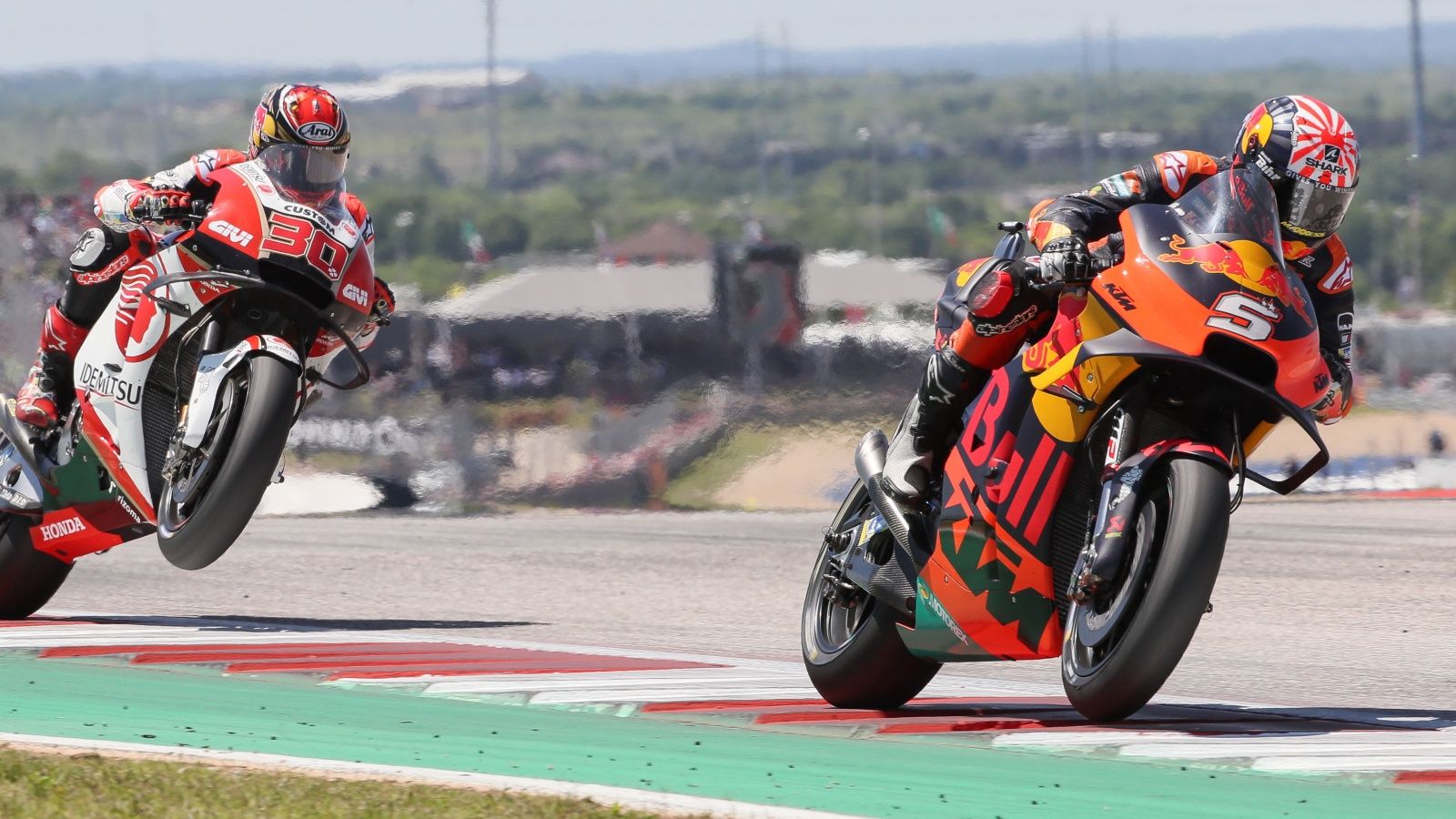 Johann Zarco y Takaaki Nakagami (Foto: Gold & Goose).