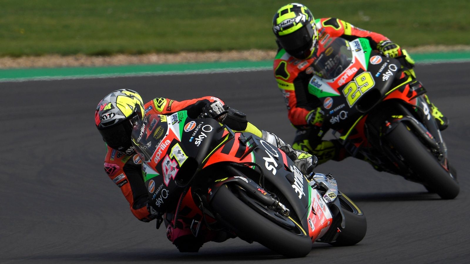Aleix Espargaró: “Mi moto idéntica a la de Iannone, pero hay otras diferencias de pilotaje”