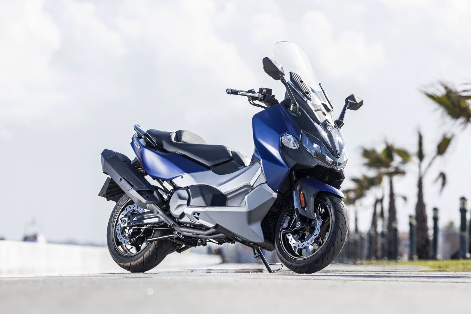 SYM MaxSym TL 2019. Fotos