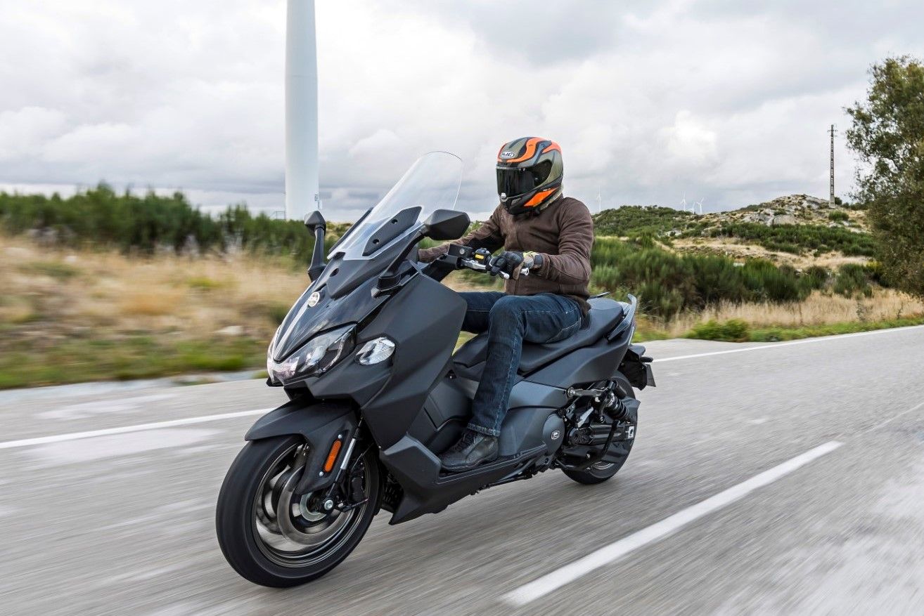 El SYM MaxSym TL es el primer modelo que monta un motor bicilíndrico en la marca taiwanesa.