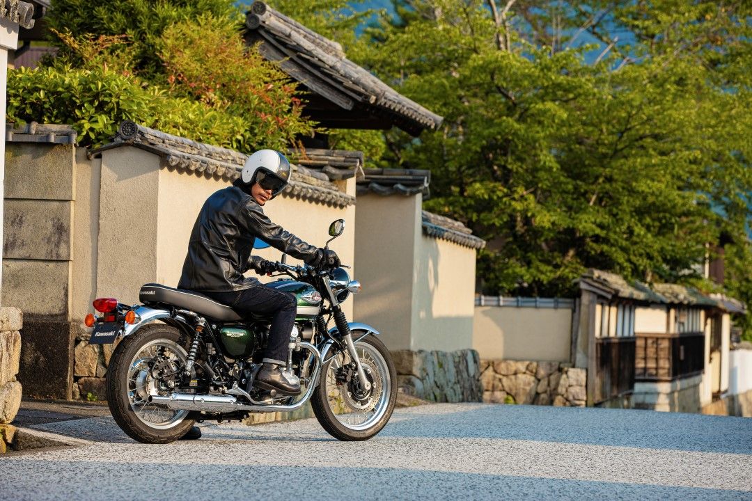 Kawasaki W800 Cafe 2020. Fotos