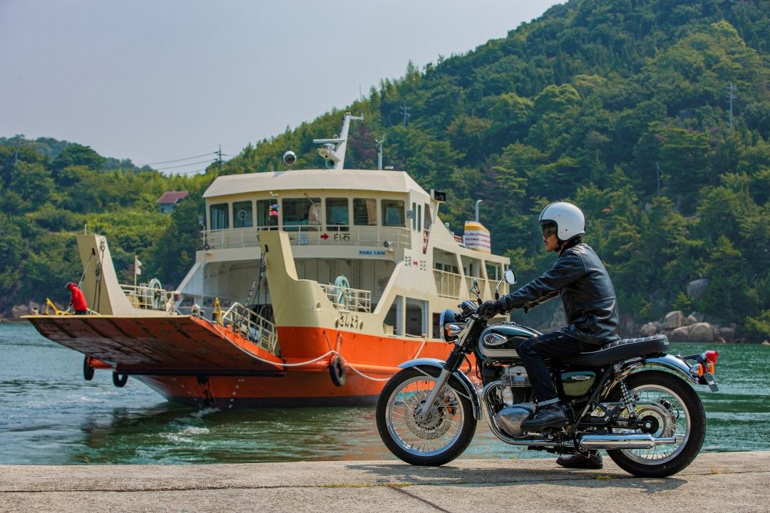 Kawasaki W800 Cafe 2020. Fotos