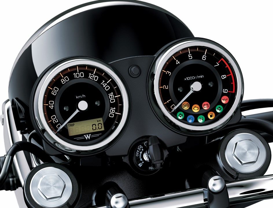 Kawasaki W800 Cafe 2020. Fotos