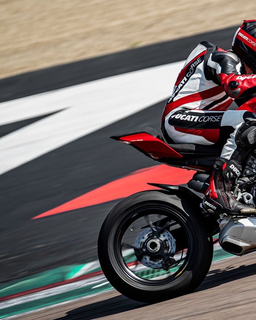 Ducati Streetfighter V4 2020, fotos de la nueva súper naked italiana