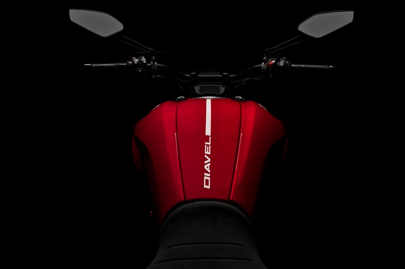 Ducati Diavel 1260 S 2020 - Fotos de la Diavel 2020 en rojo Ducati