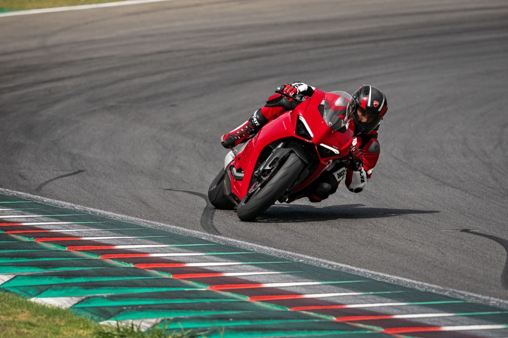 Ducati Panigale V2 2020, fotos de la Panigale de dos cilindros