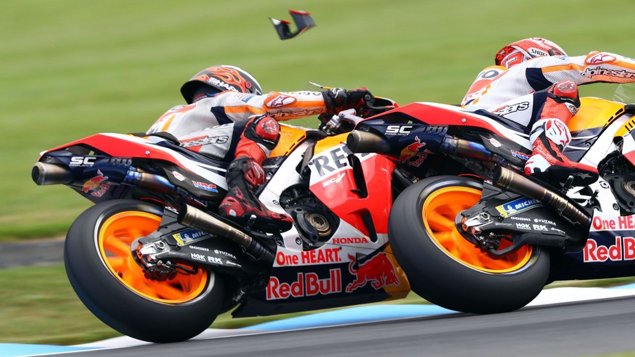 Jorge Lorenzo: “Márquez ha calculado mal la distancia y nos hemos tocado”