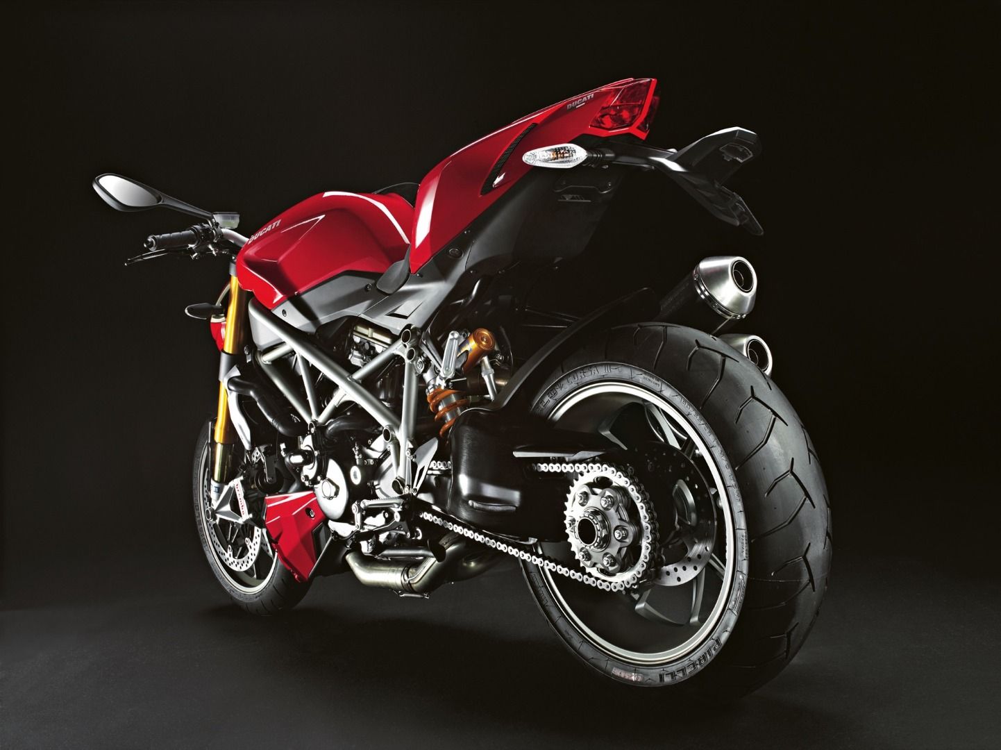 Ducati Streetfighter 2009 vs Ducati Streetfighter V4 2010 | Así ha evolucionado