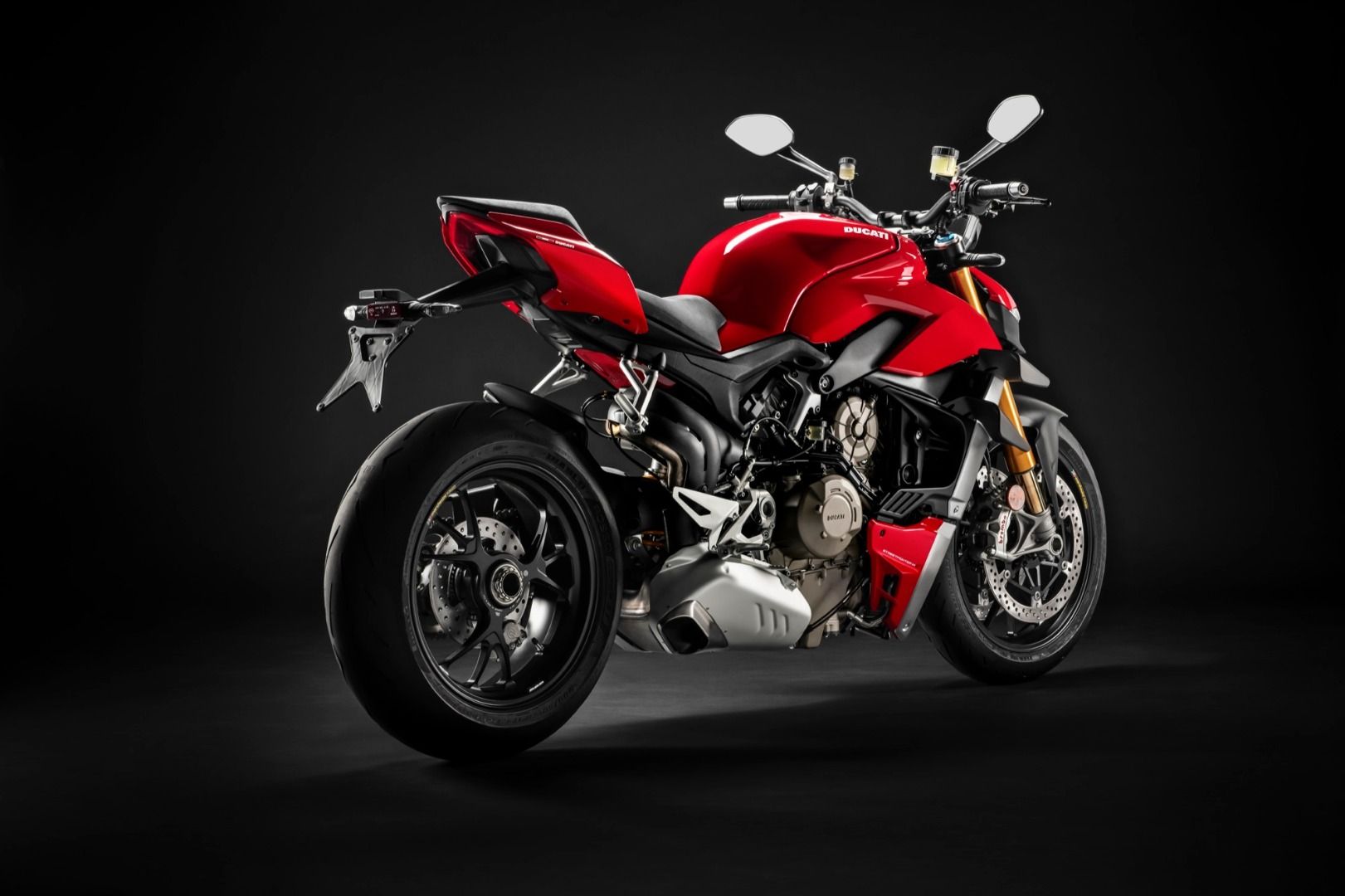 Ducati Streetfighter 2009 vs Ducati Streetfighter V4 2010 | Así ha evolucionado