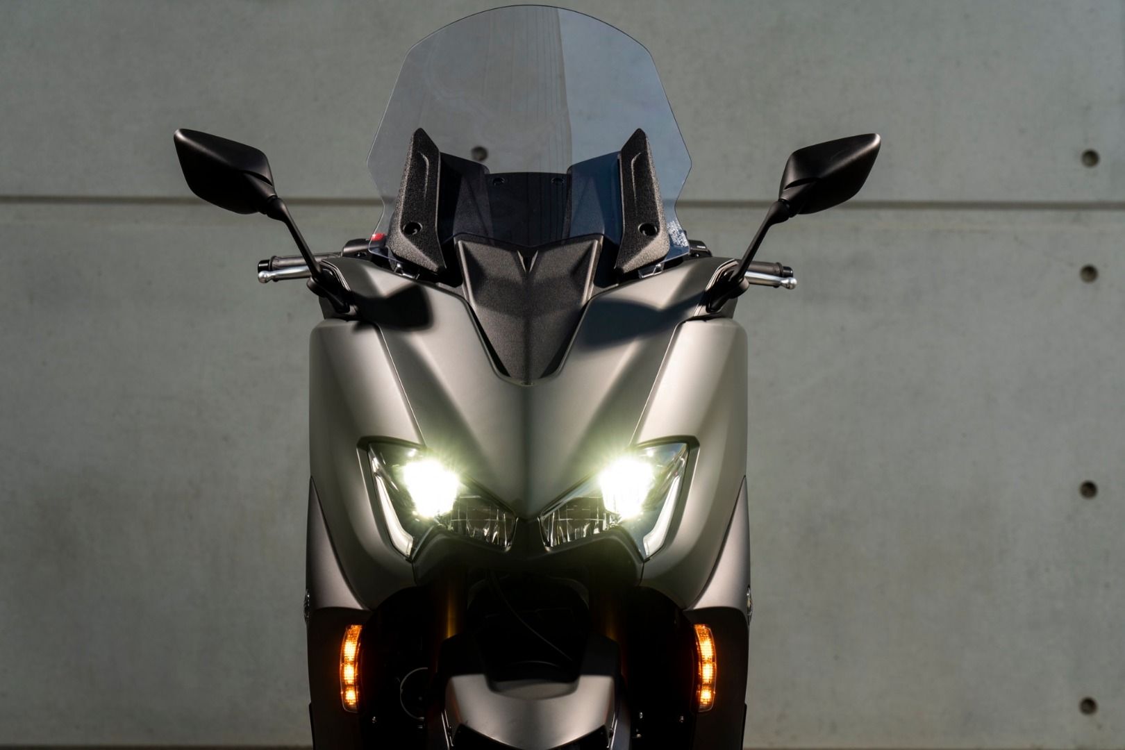 Yamaha TMAX 560 2020 y Tech Max 2020, los nuevos scooters deportivos de Yamaha