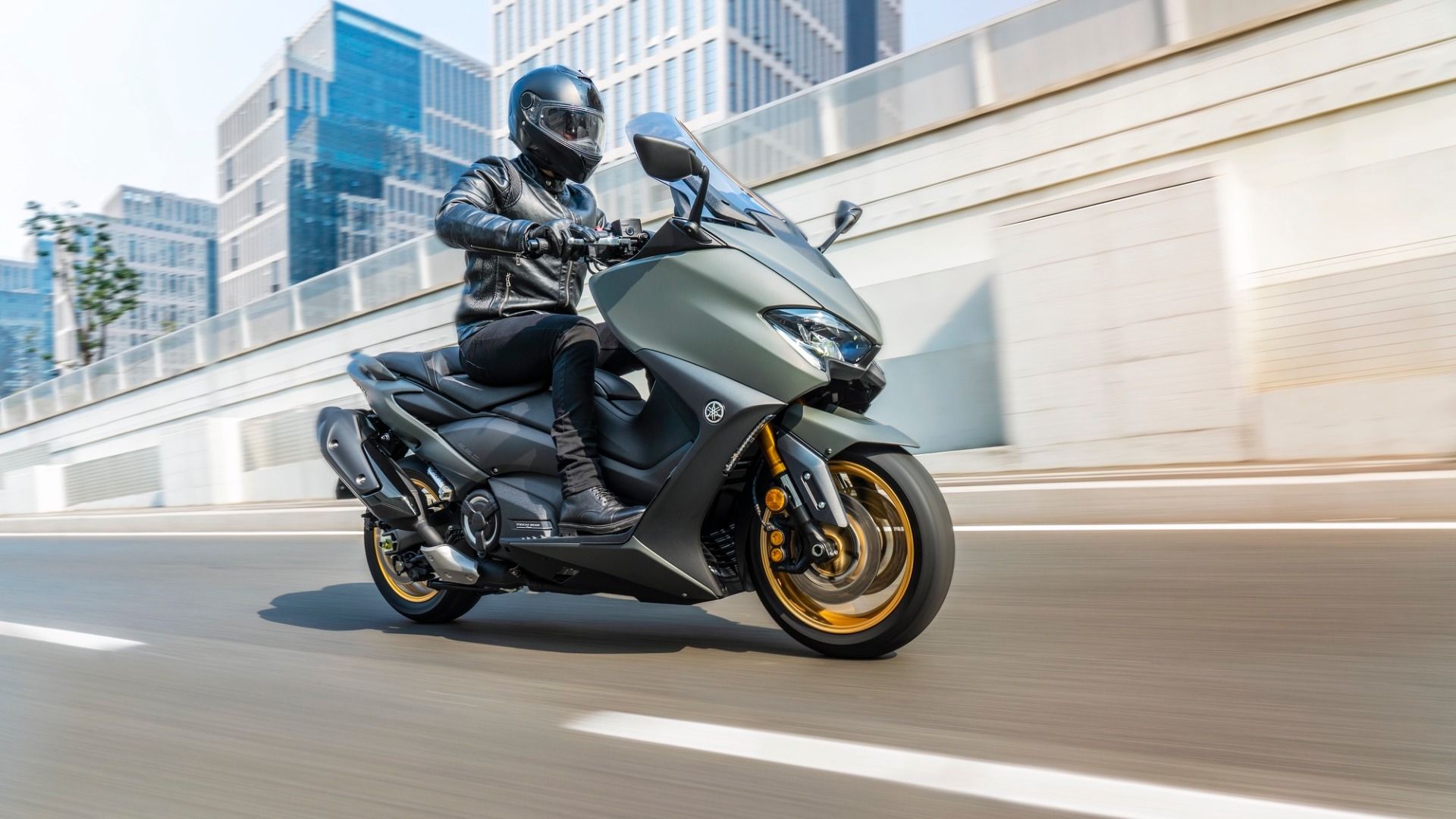 Yamaha TMAX 560 2020 y Tech Max 2020, los nuevos scooters deportivos de Yamaha