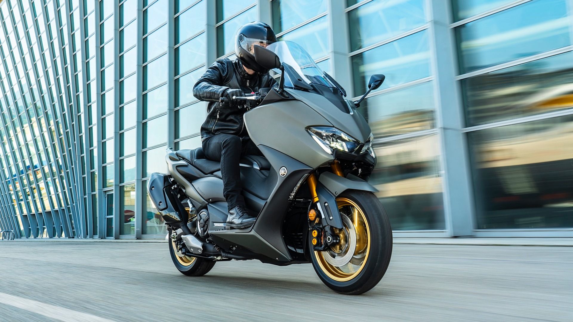 Yamaha TMAX 560 2020 y Tech Max 2020, los nuevos scooters deportivos de Yamaha