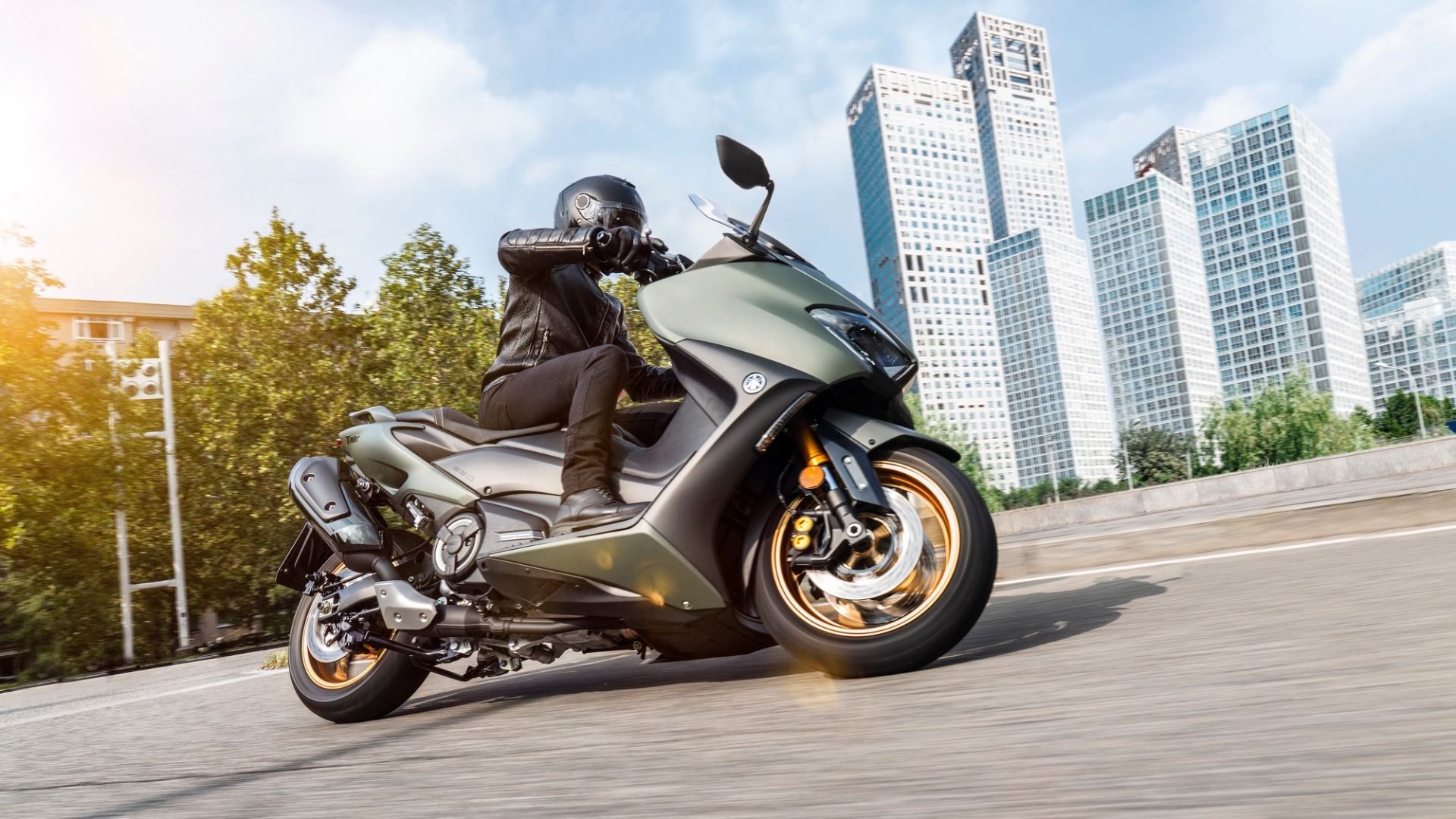 Yamaha TMAX 560 2020 y Tech Max 2020, los nuevos scooters deportivos de Yamaha