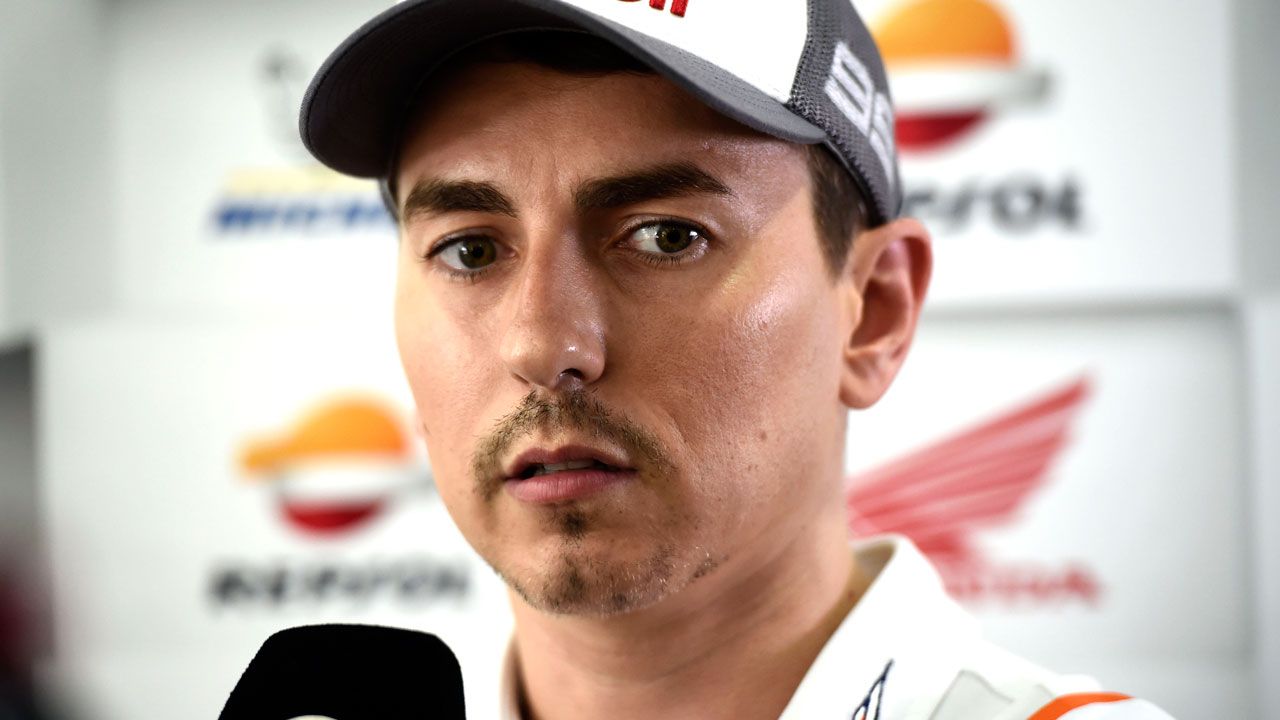 Jorge Lorenzo se sincera: “Decepcionado, triste. La peor situación que he vivido como piloto”