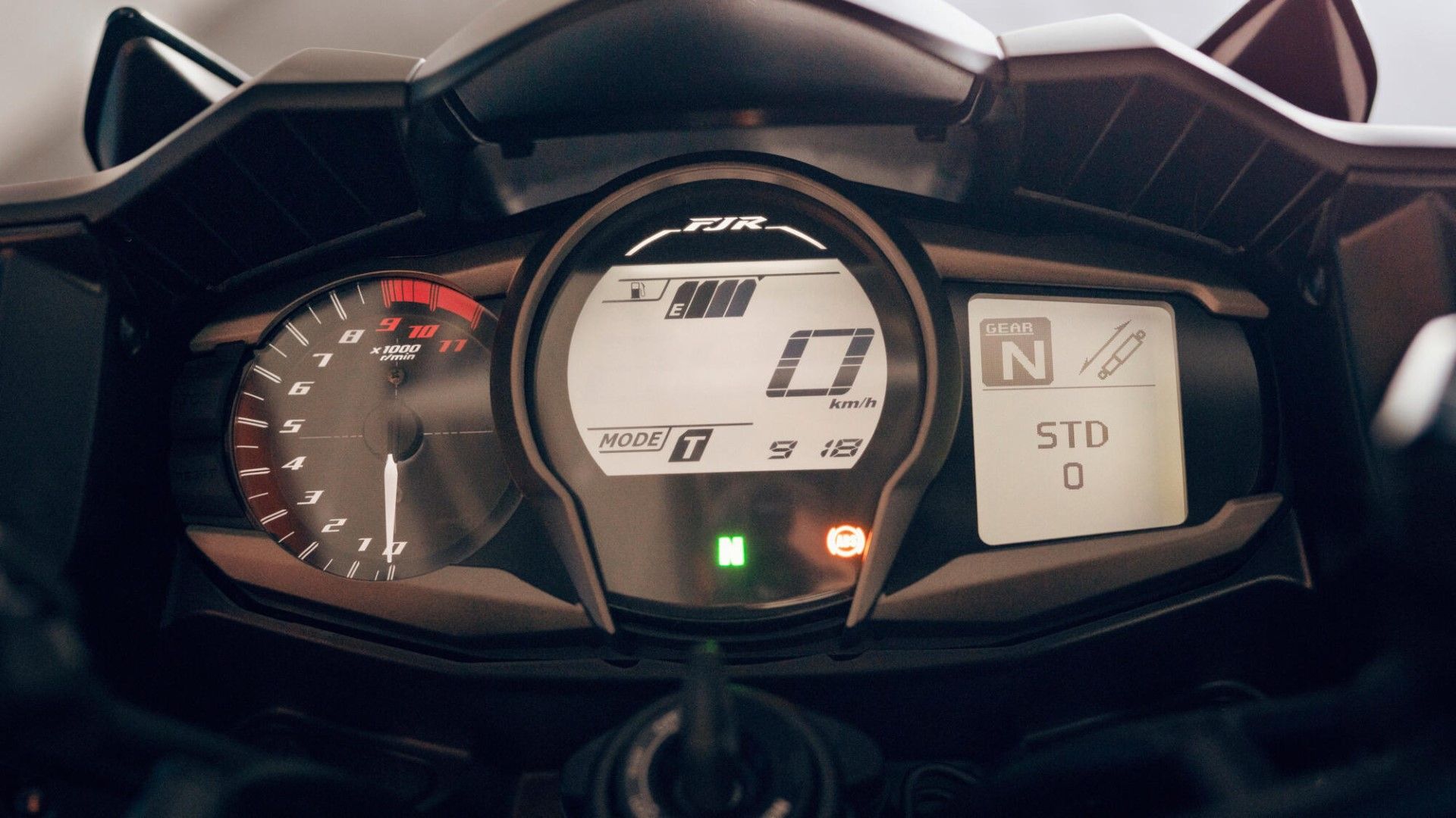 Yamaha FJR1300AE y FJR1300AS Ultimate Edition. Fotos