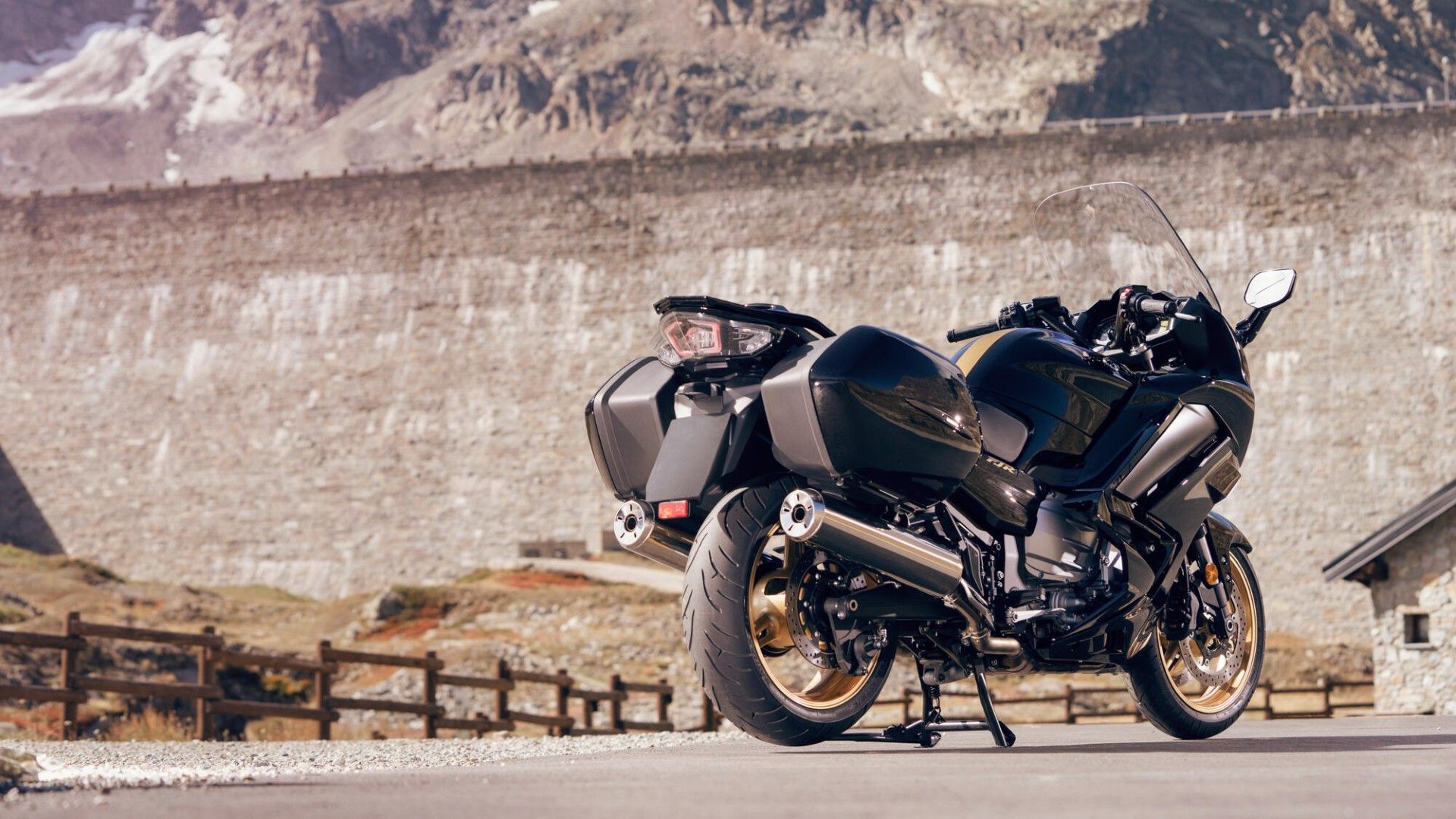 Yamaha FJR1300AE y FJR1300AS Ultimate Edition. Fotos