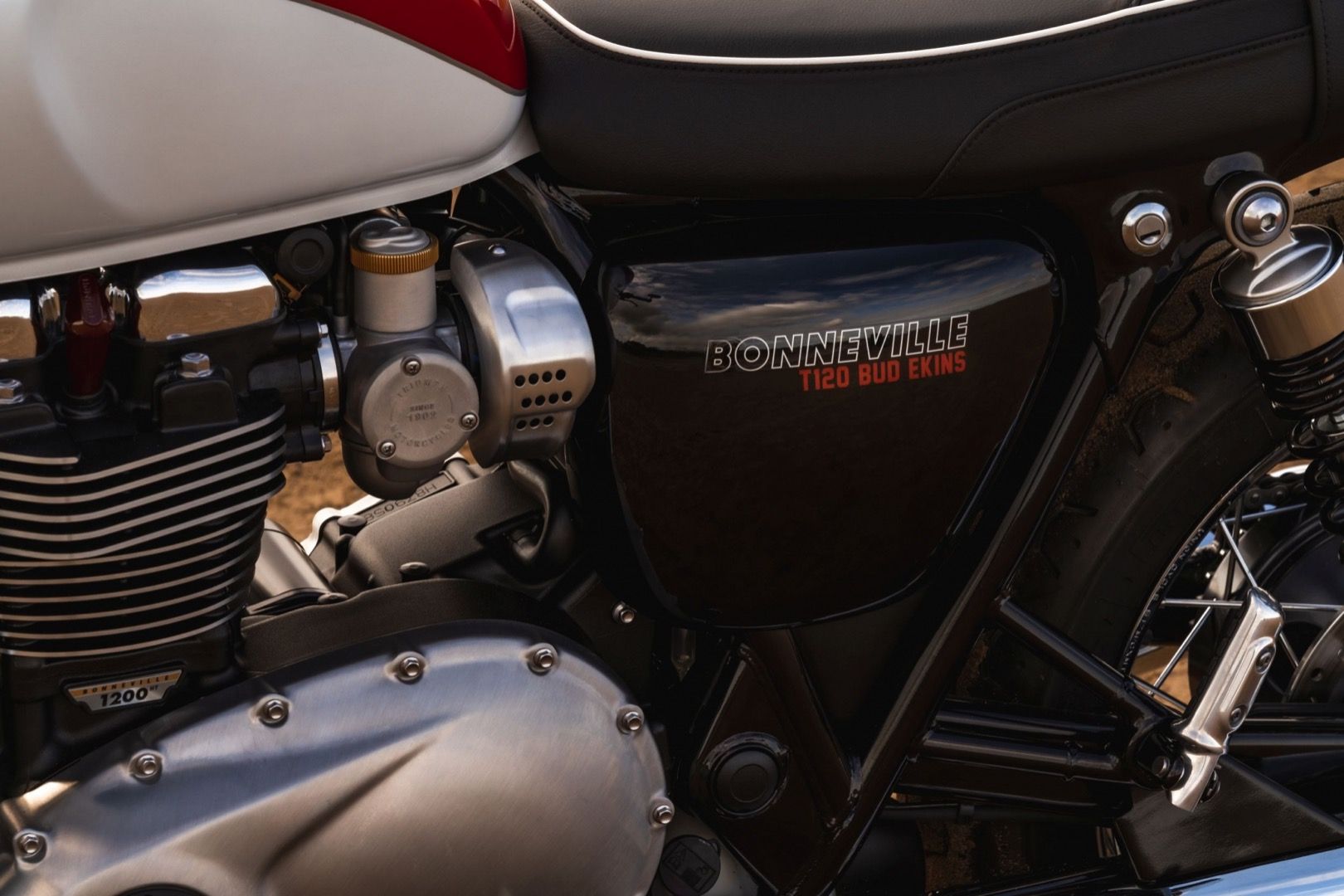 Triumph Bonneville T100 & T120 Bud Ekins