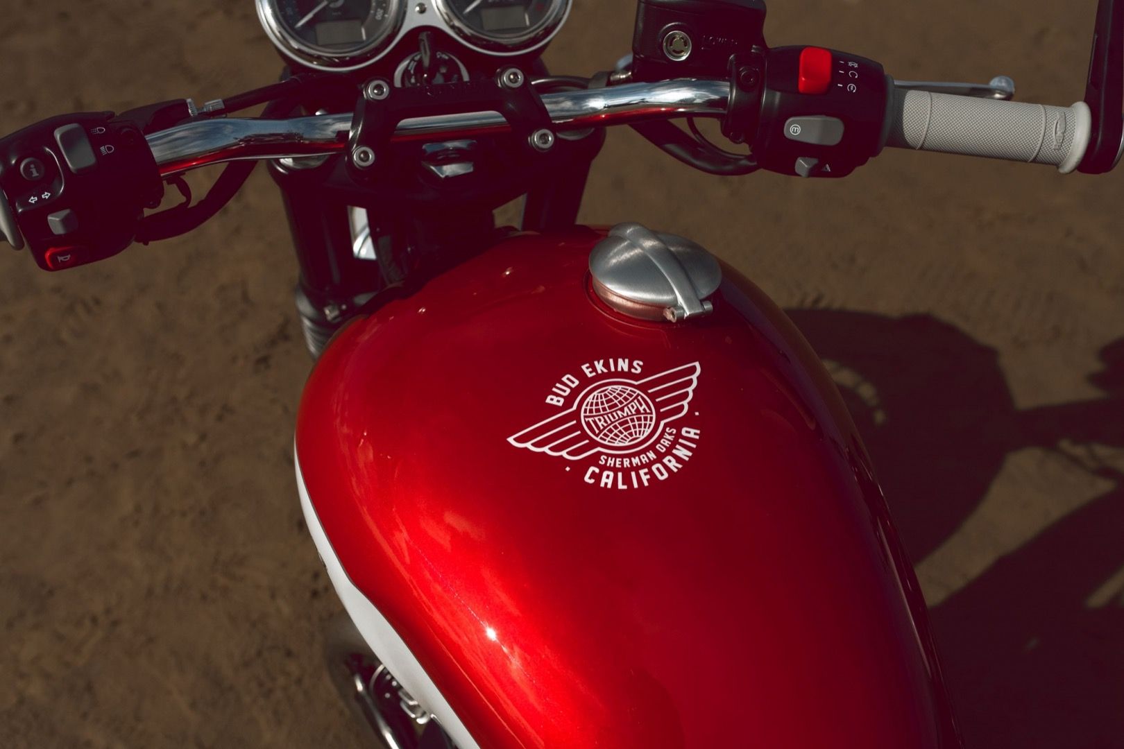 Triumph Bonneville T100 & T120 Bud Ekins