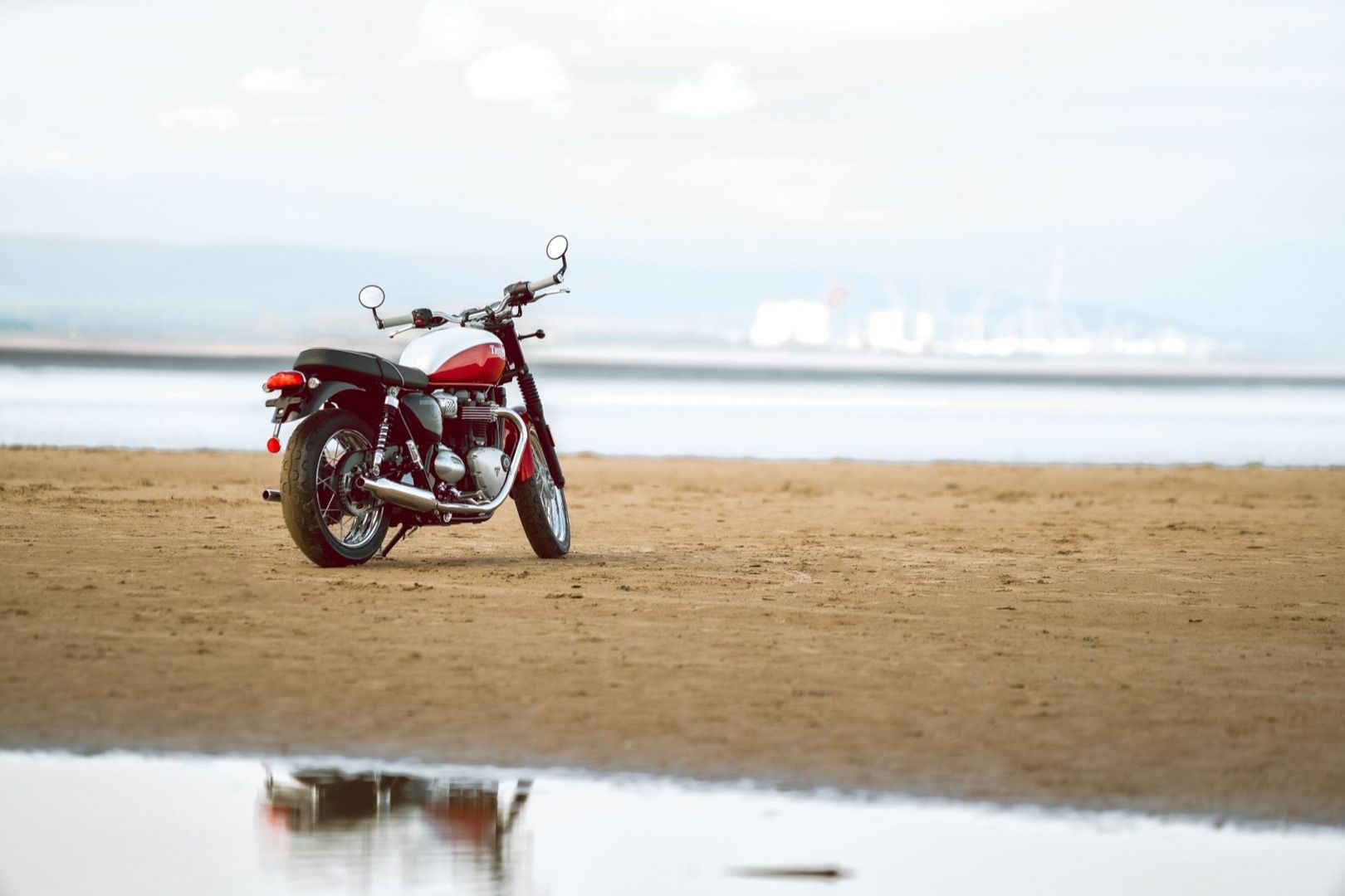 Triumph Bonneville T100 & T120 Bud Ekins