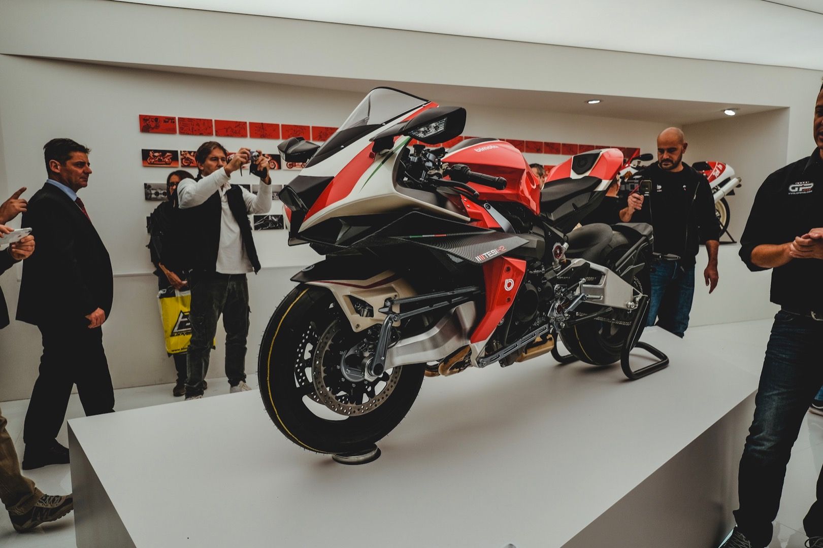 Bimota Tesi H2 | Galería de fotos