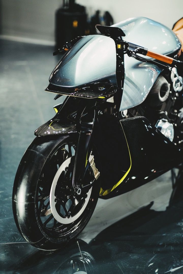 Brough Superior - Aston Martin AMB 001 | Galería de fotos