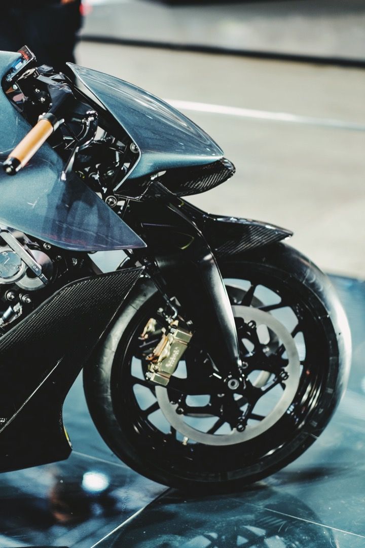 Brough Superior - Aston Martin AMB 001 | Galería de fotos