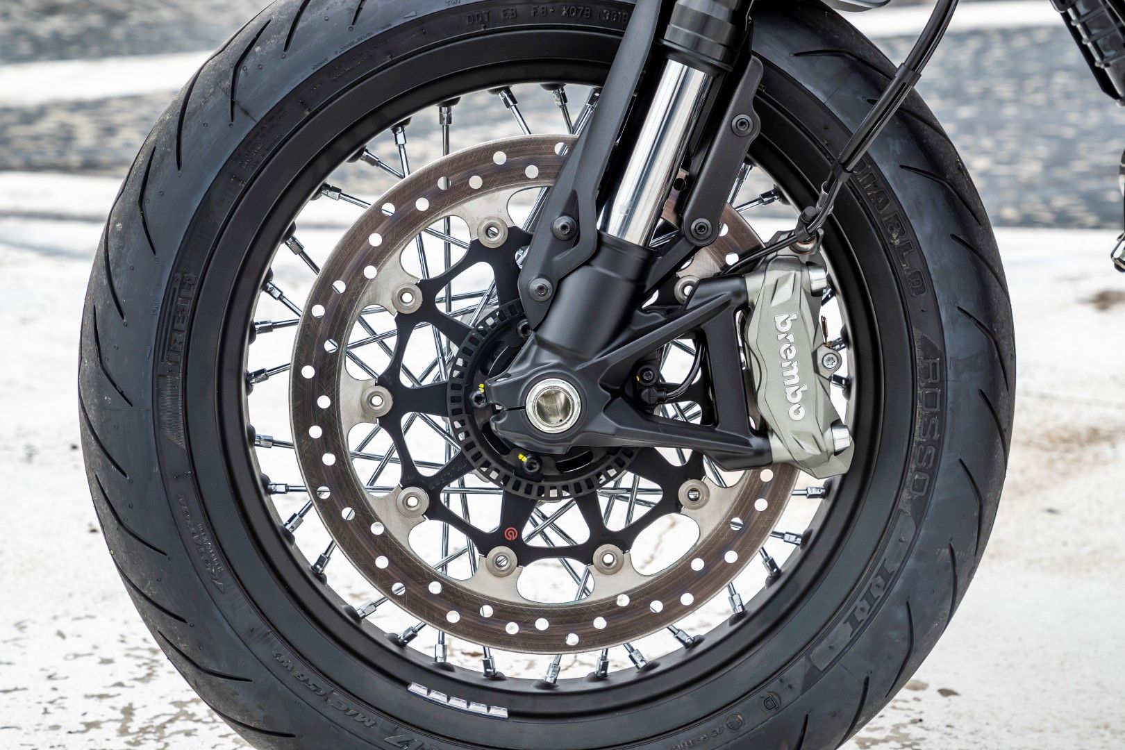 Comparativa Café Racer: Ducati Scrambler Café Racer, Kawasaki W800 Cafe, Royal Enfield Continental GT, Suzuki SV650X
