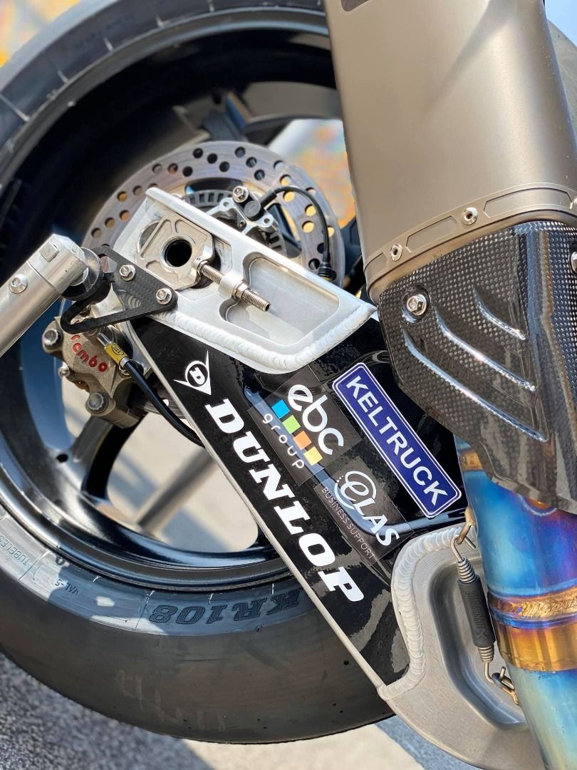 BMW S 1000 RR & Honda RC 213 V-S de Bathams en Macao