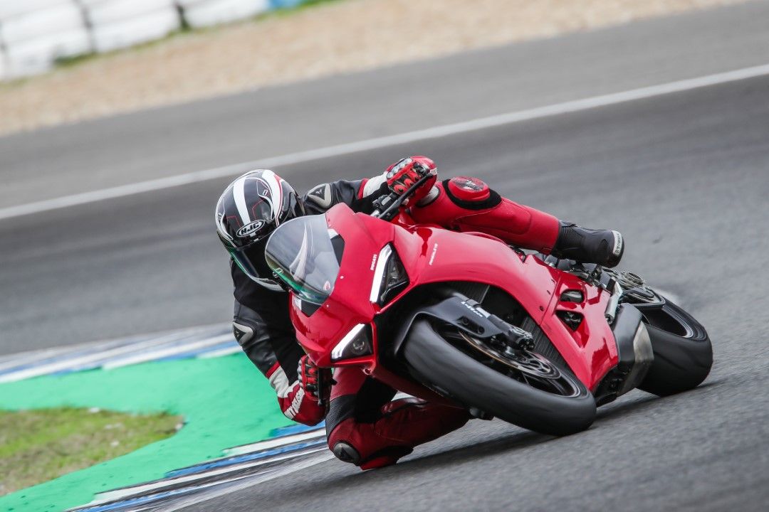 Ducati Panigale V2 2020