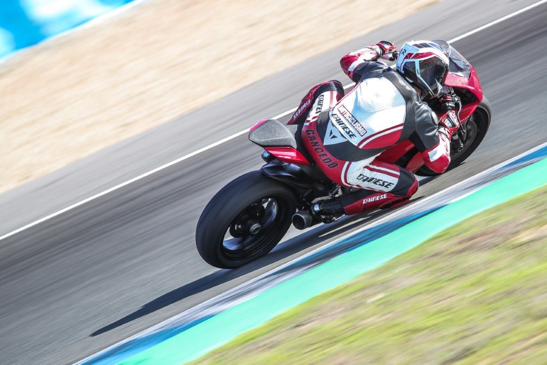 Ducati Panigale V2 2020