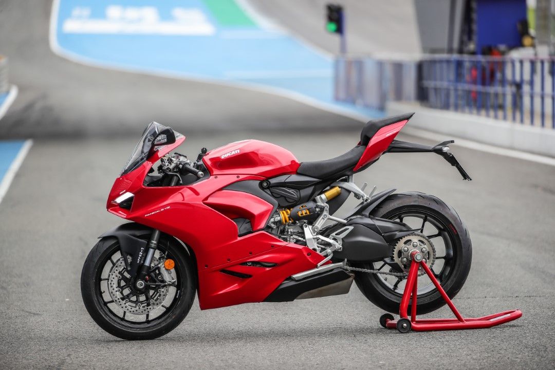 Ducati Panigale V2 2020
