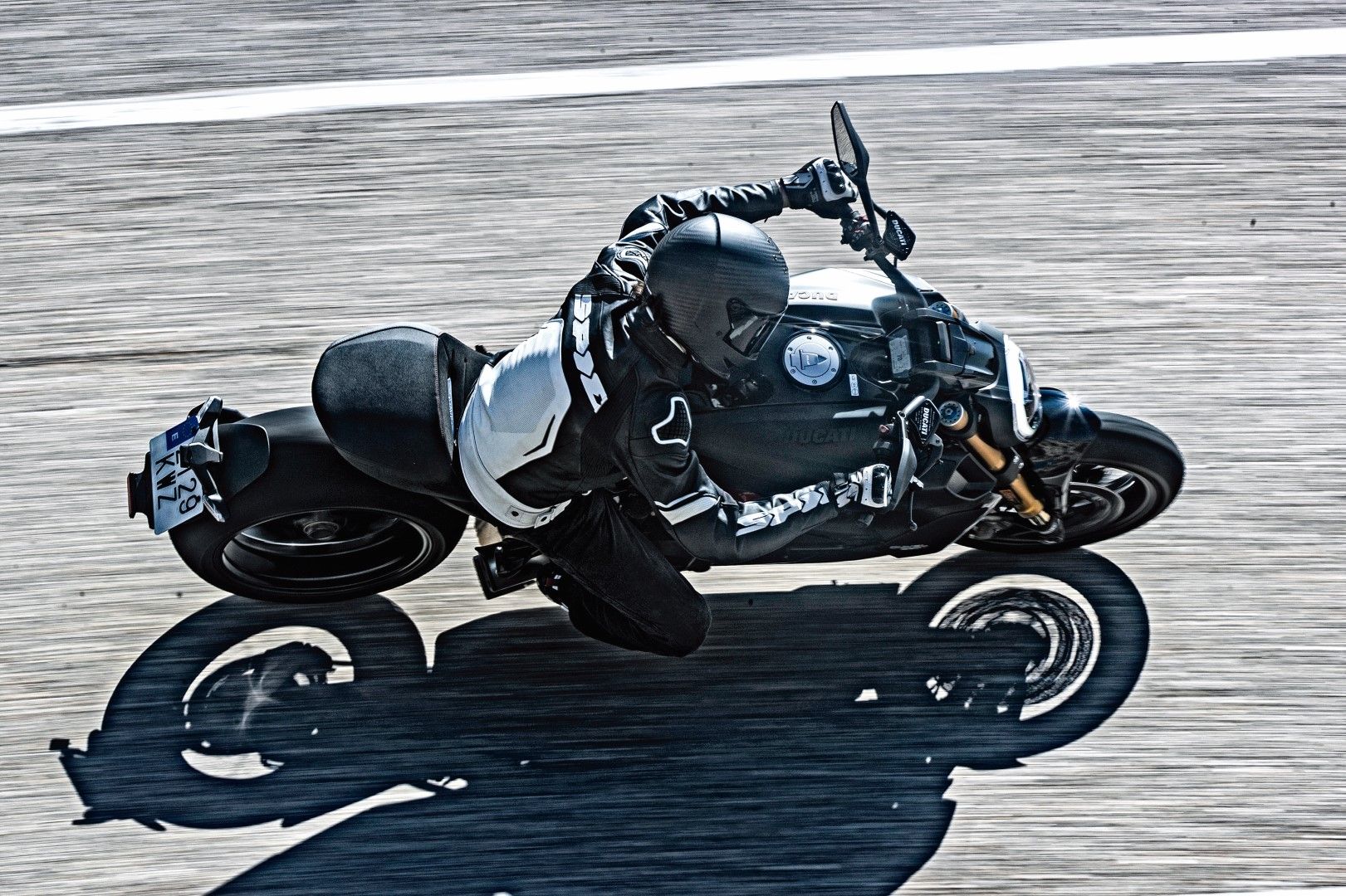 Ducati Diavel 1260 S, superprueba, fotos y ficha técnica