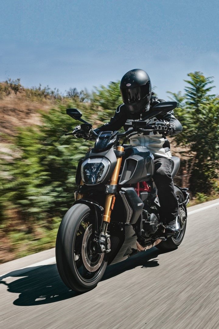 Ducati Diavel 1260 S, superprueba, fotos y ficha técnica