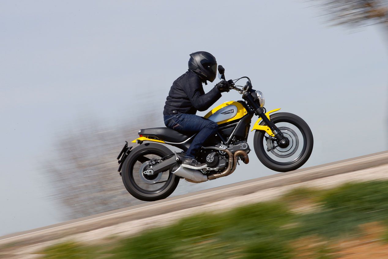 Briconsejo: La regulación de la precarga de tu moto
