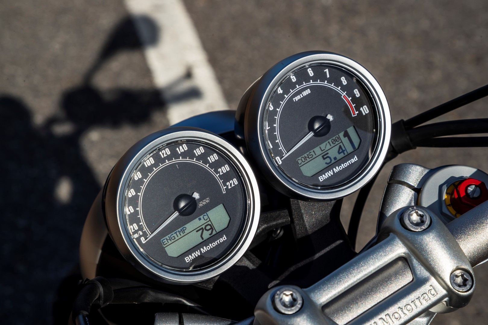 Comparativa BMW R nineT vs Triumph Speed Twin