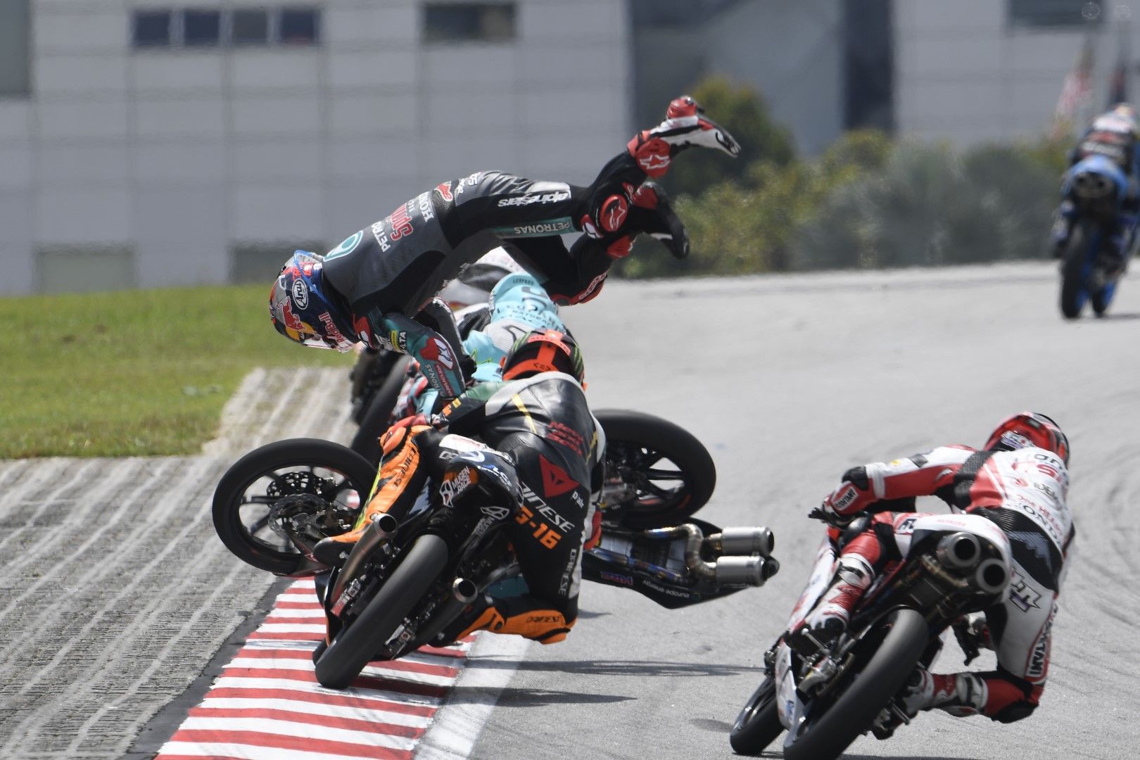 Moto3 sigue siendo la categoría con mayor número de caídas.