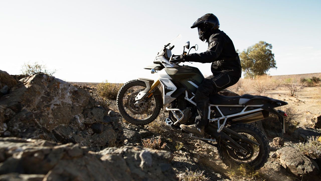 Triumph Tiger 900 fotos