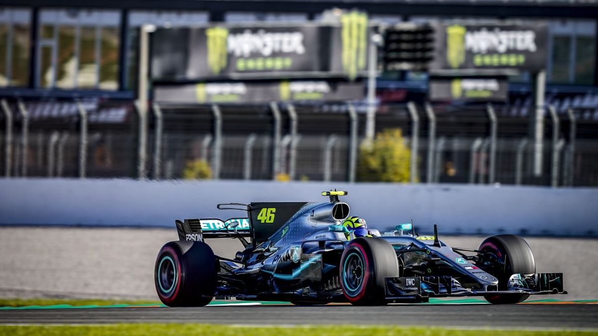 Rossi al volante