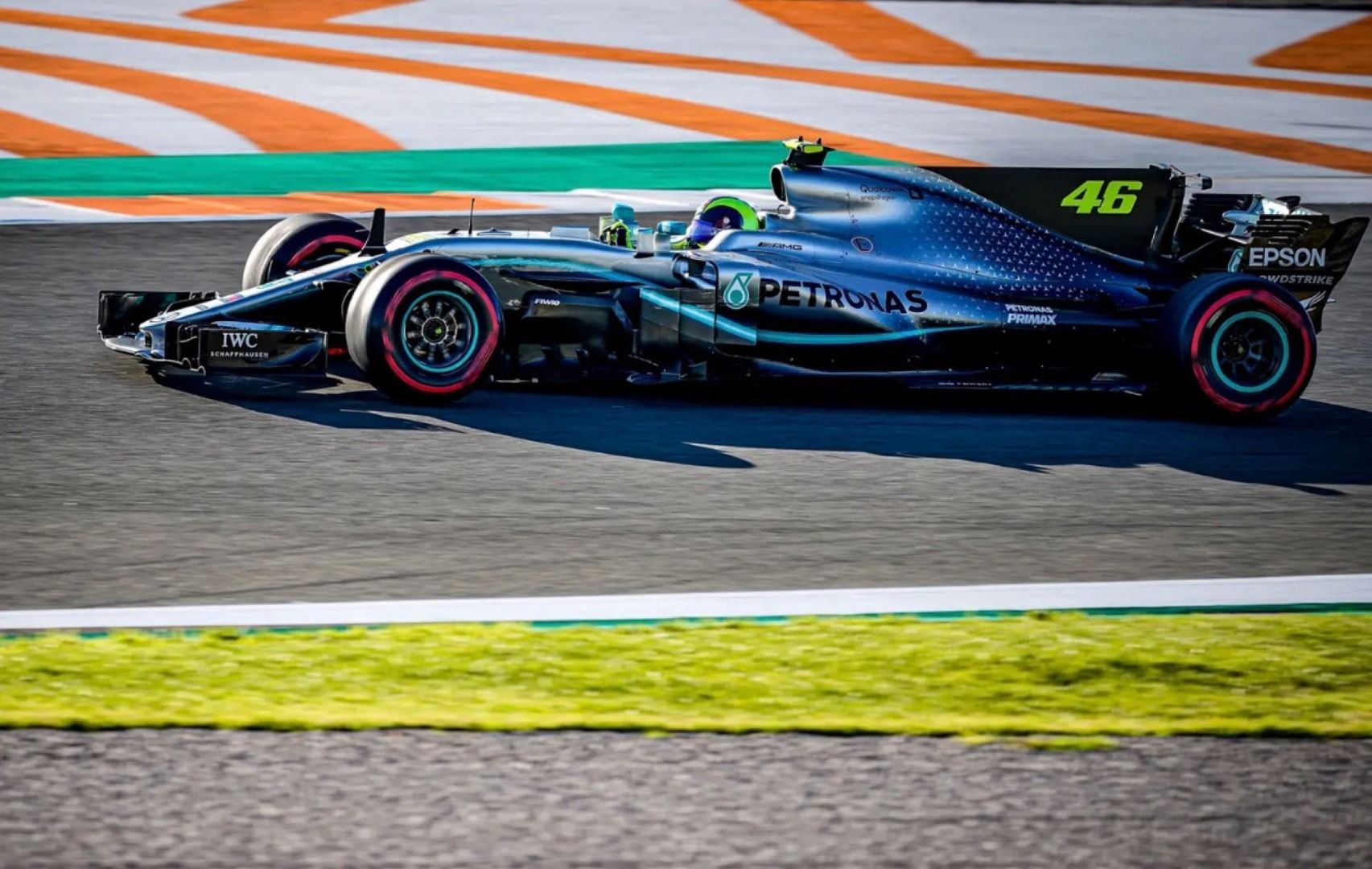 Rossi en el W08