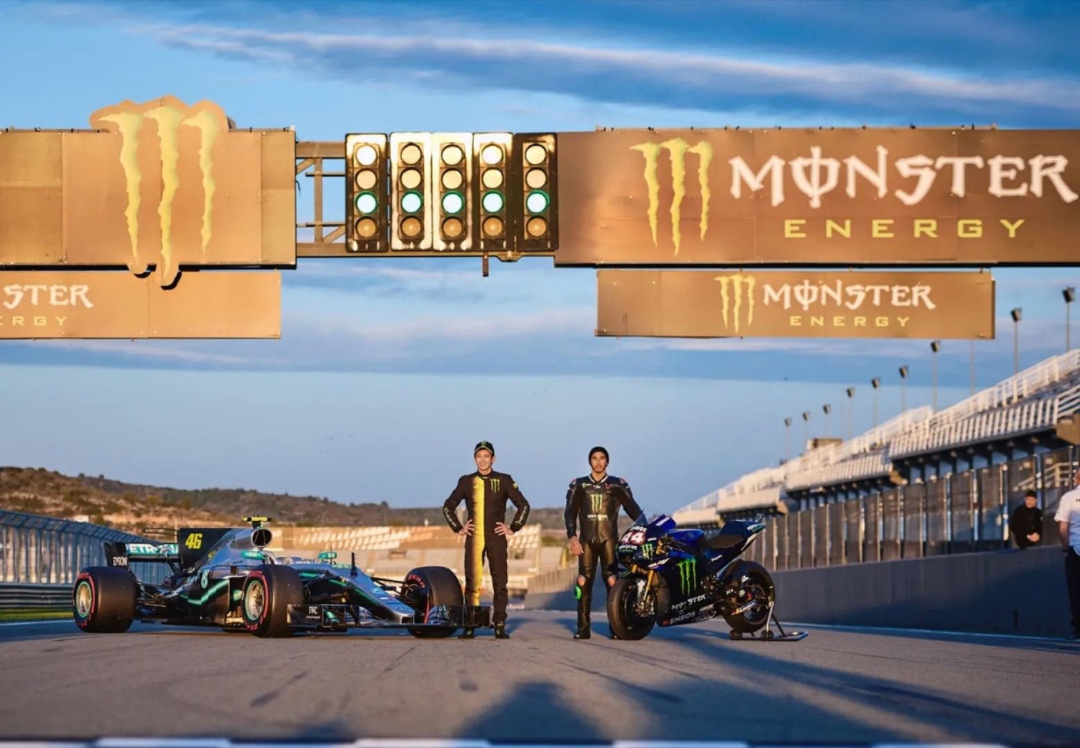 Valentino Rossi y Lewis Hamilton en Valencia
