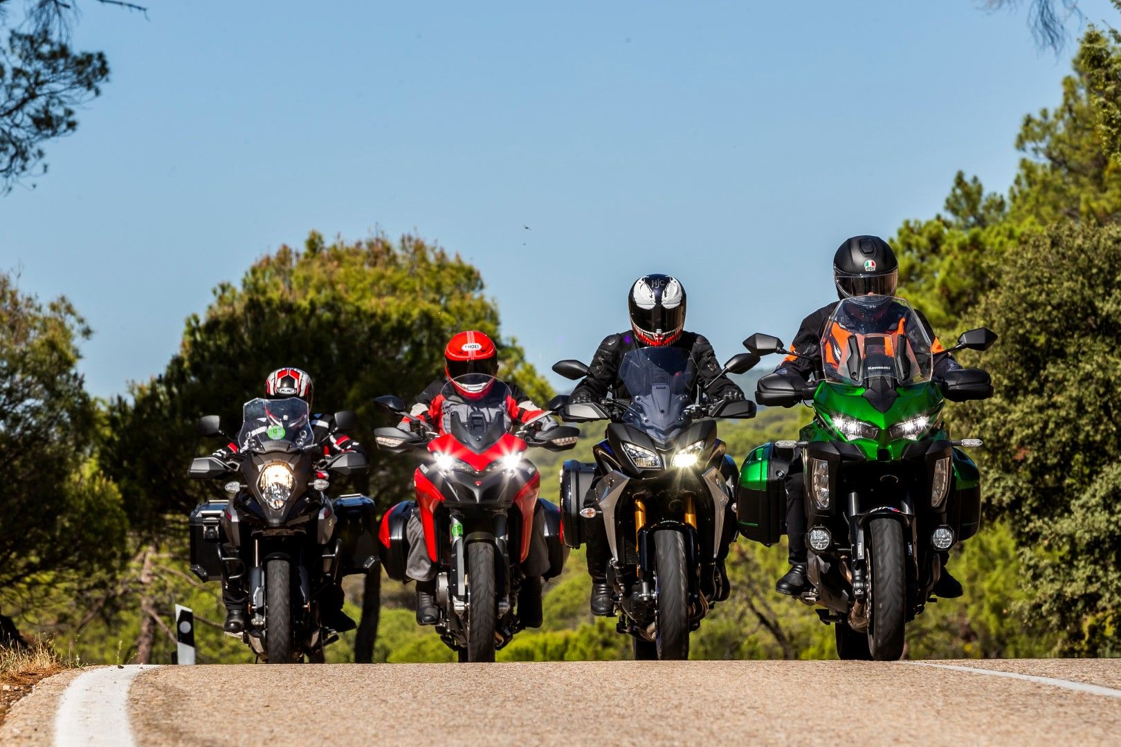 Comparativa sport turismo: Ducati Multistrada 950 S, Kawasaki Versys 1000, Suzuki DL1000 V-STROM y Yamaha Tracer 900 GT
